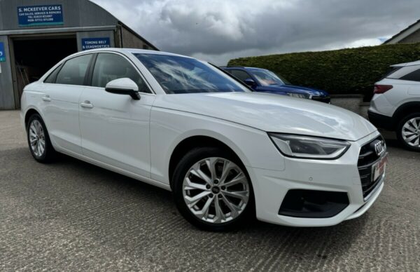 AUDI A4 35 TDI TECHNIK S-TRONIC