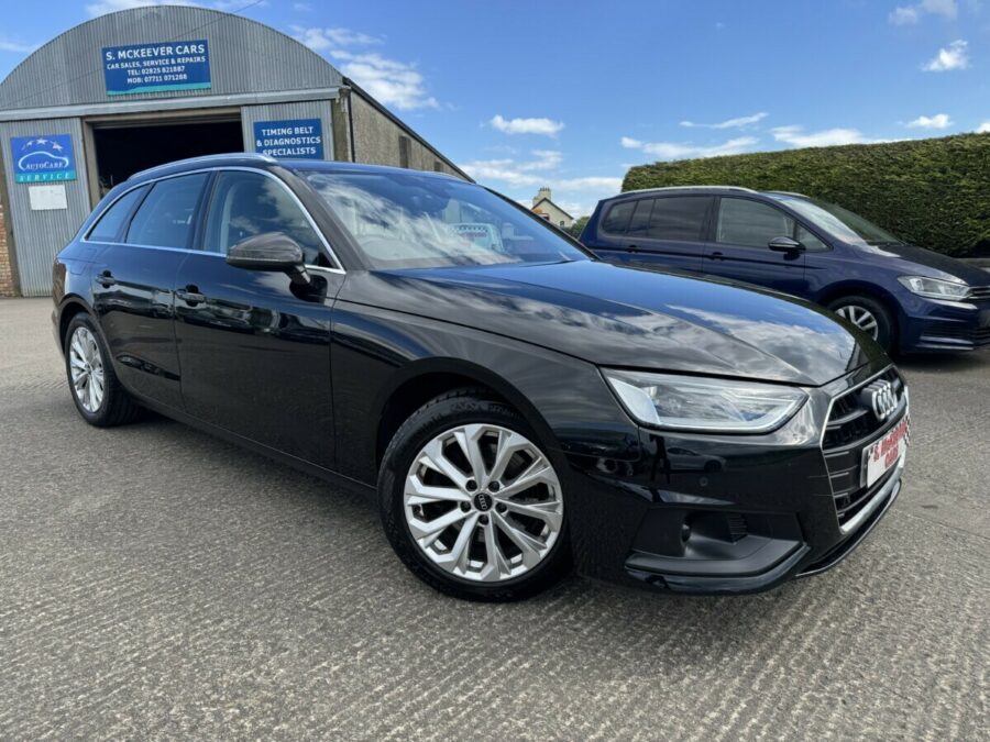 AUDI A4 AVANT 35 TDI TECHNIK S-TRONIC