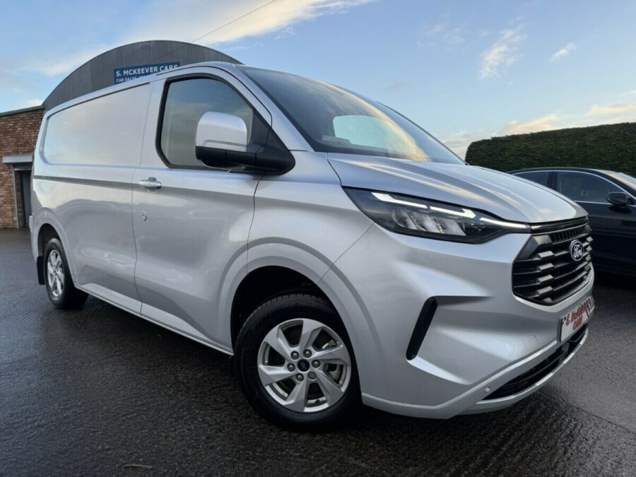 FORD TRANSIT CUSTOM 280 LIMITED L1 SWB 136 PS