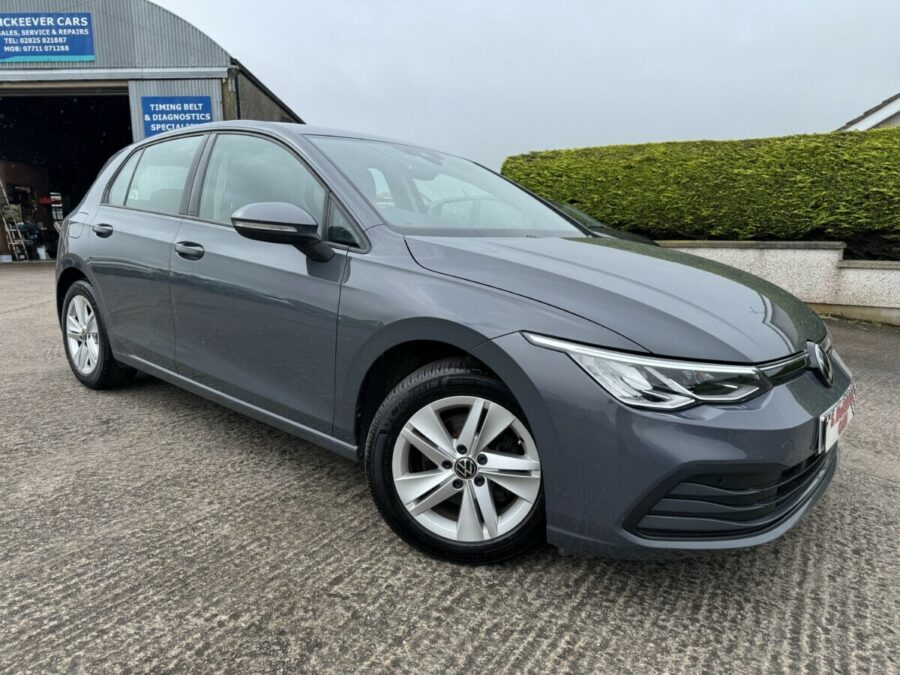 VOLKSWAGEN GOLF LIFE 2.0 TDI DSG