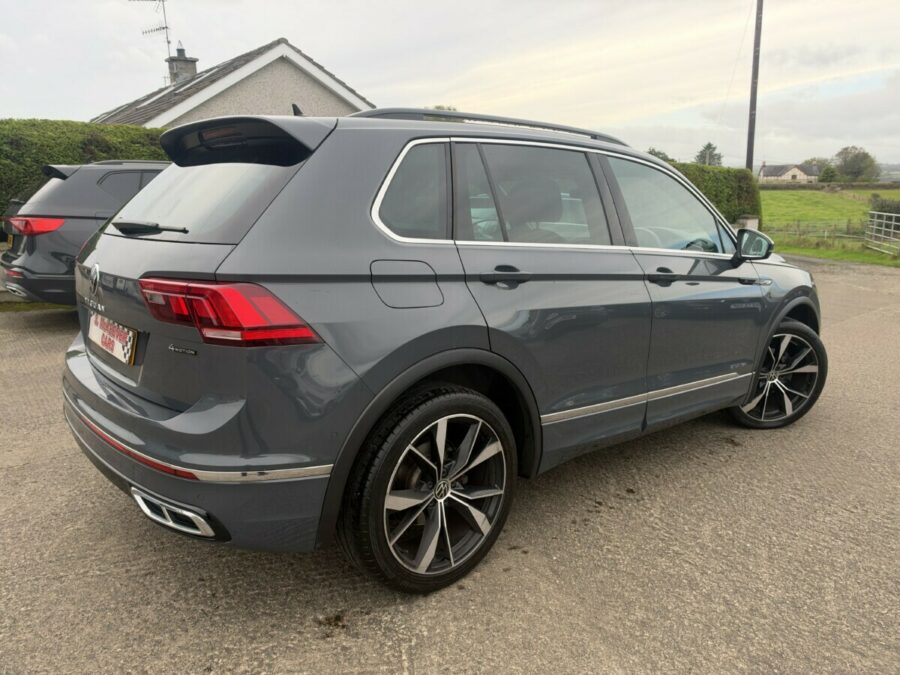 VOLKSWAGEN TIGUAN R-LINE 4MOTION DSG 2.0TDI | Sean McKeever Cars